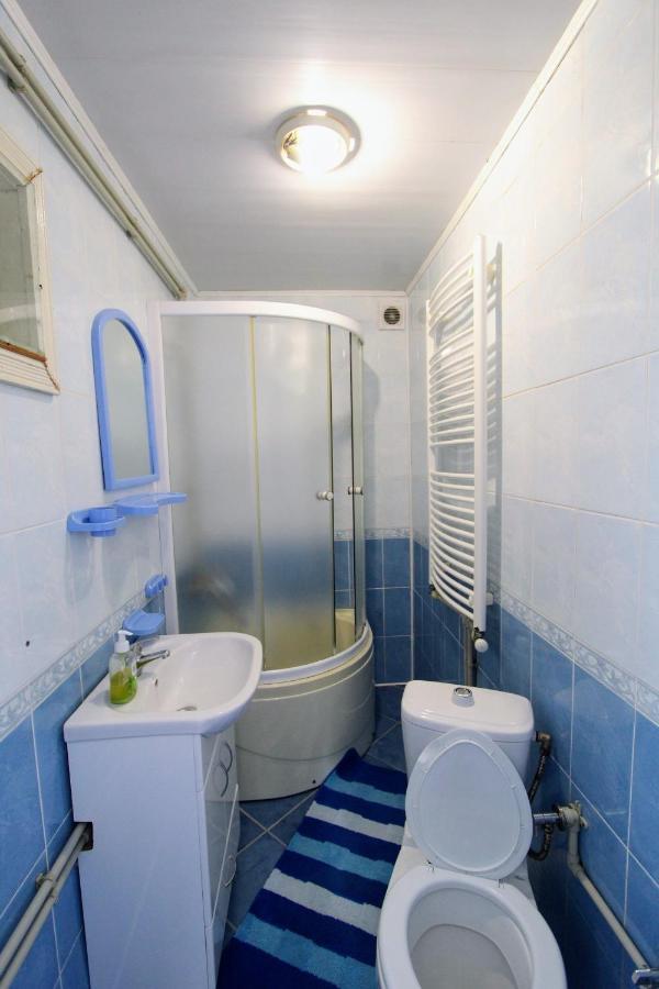 Cottage "Kliverent" Jaremče Esterno foto