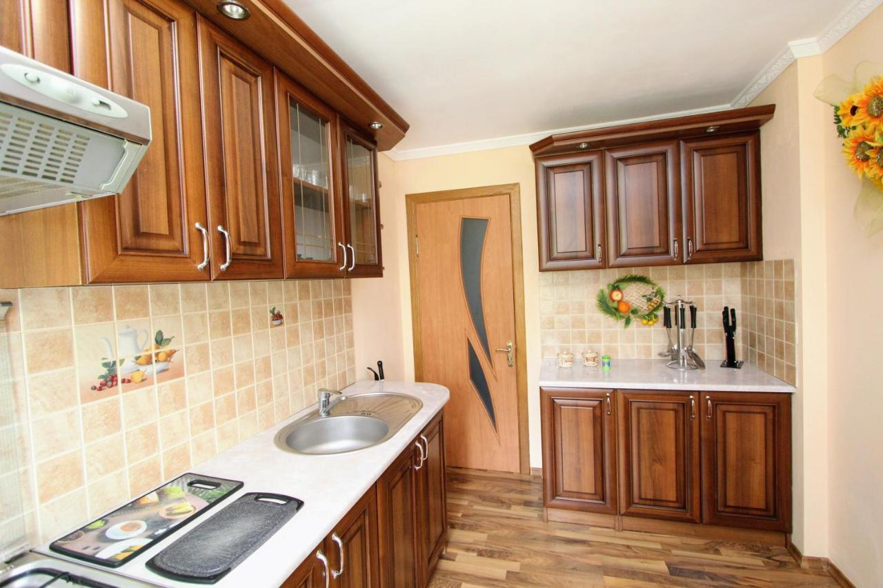 Cottage "Kliverent" Jaremče Esterno foto