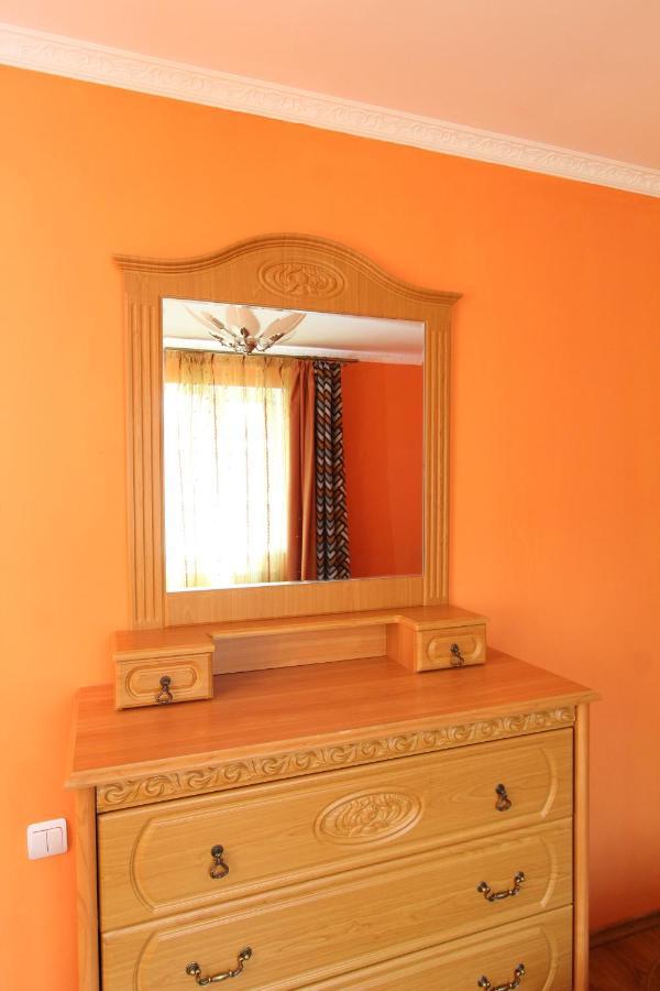 Cottage "Kliverent" Jaremče Esterno foto